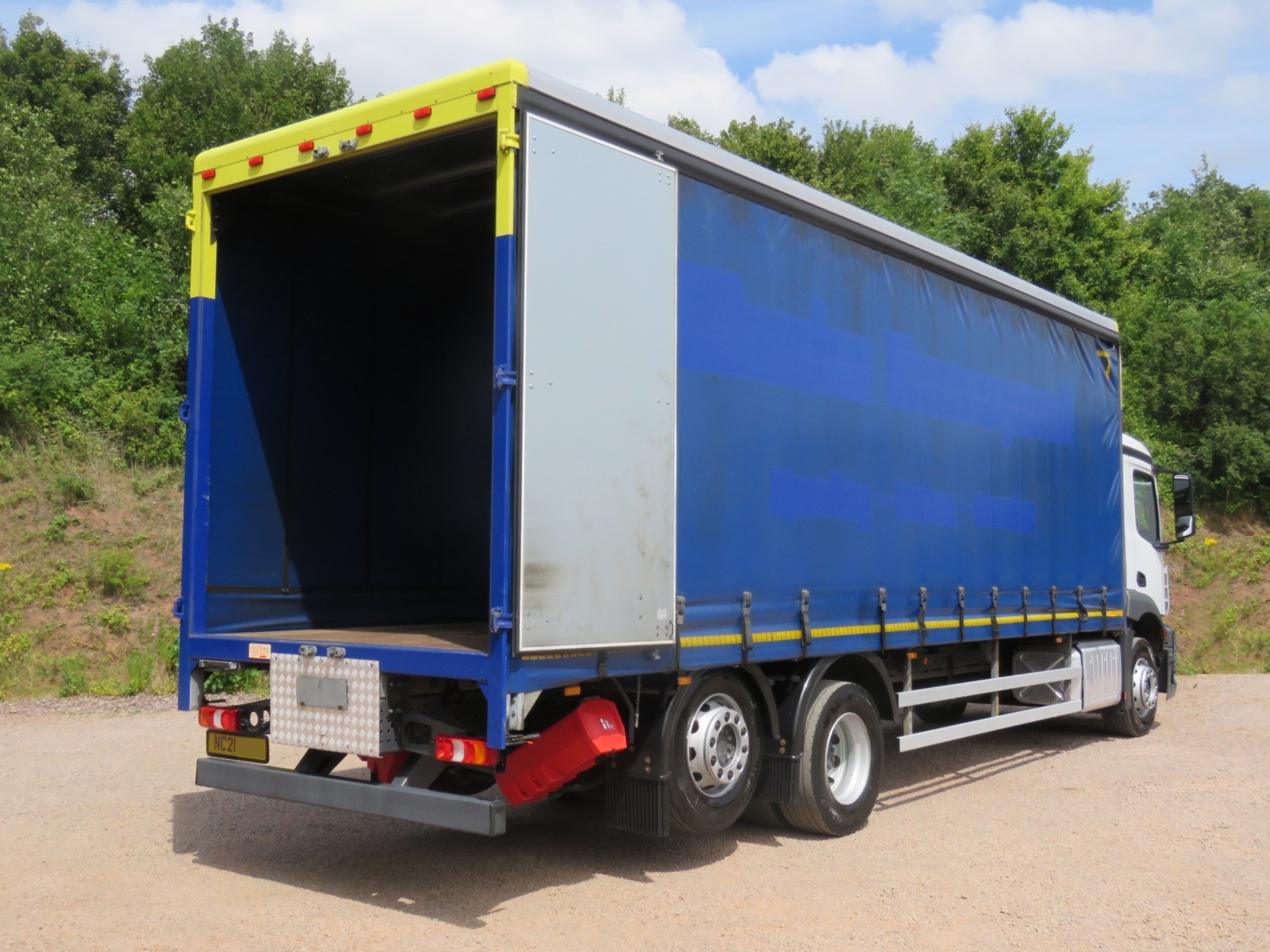 Photo of truck