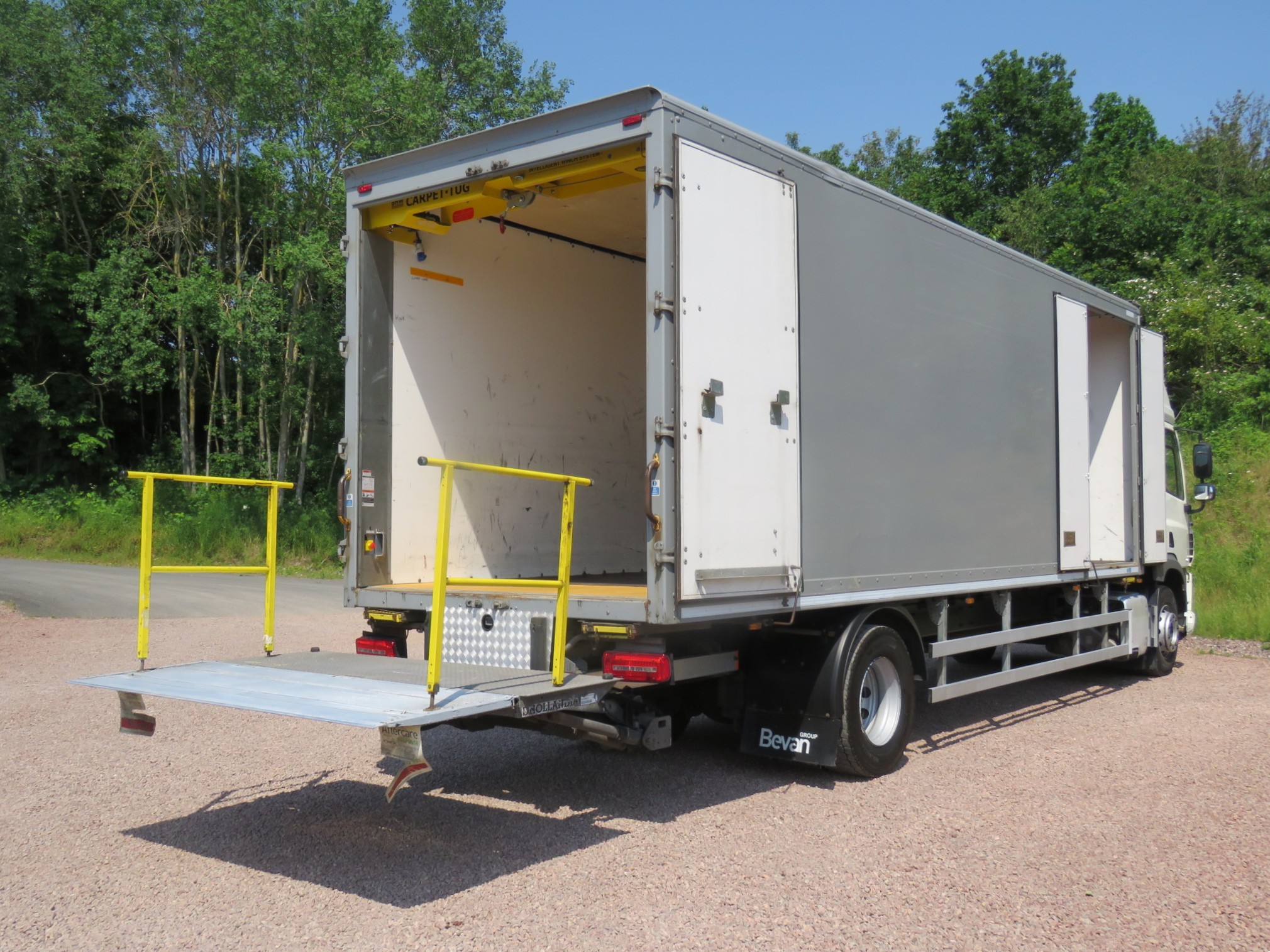 Photo of truck